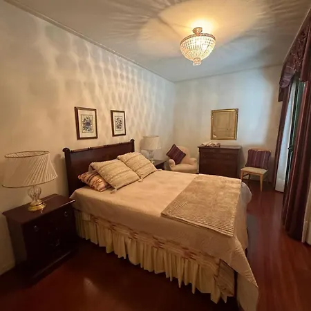 Apartment Infante Santo Holidays *