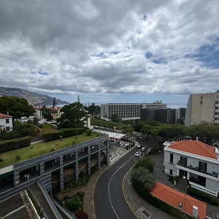 Lägenhet Infante Santo Holidays